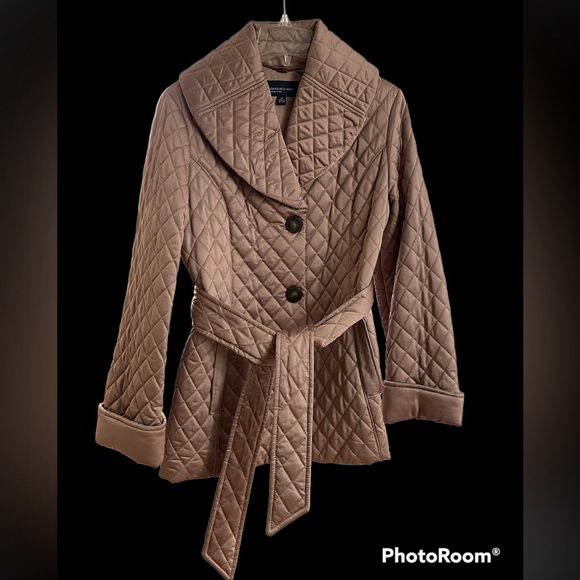 Jones New York Signature quilted jacket with belt - size Medium - Picture 1 of 6